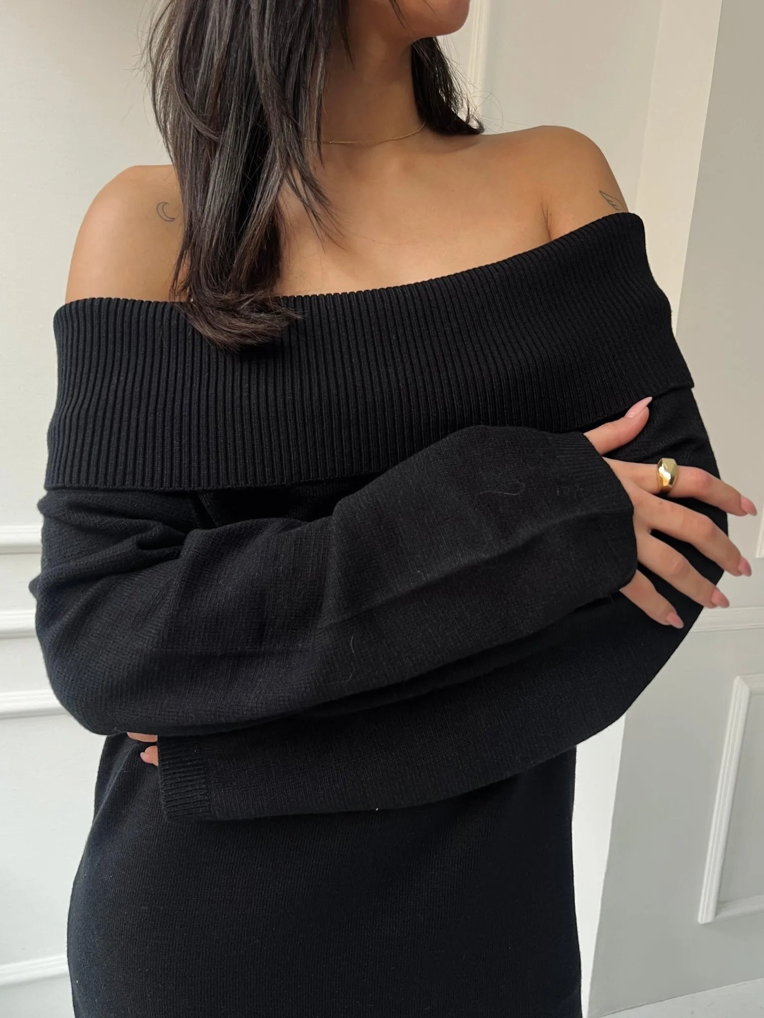 Black Off Shoulder Lantern Sleeve Dress