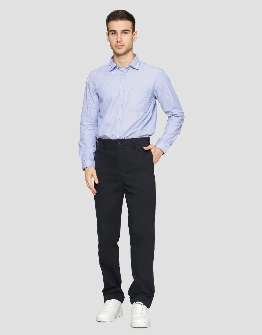 Cole Woven Regular Dutti 09 Celana Panjang Pria