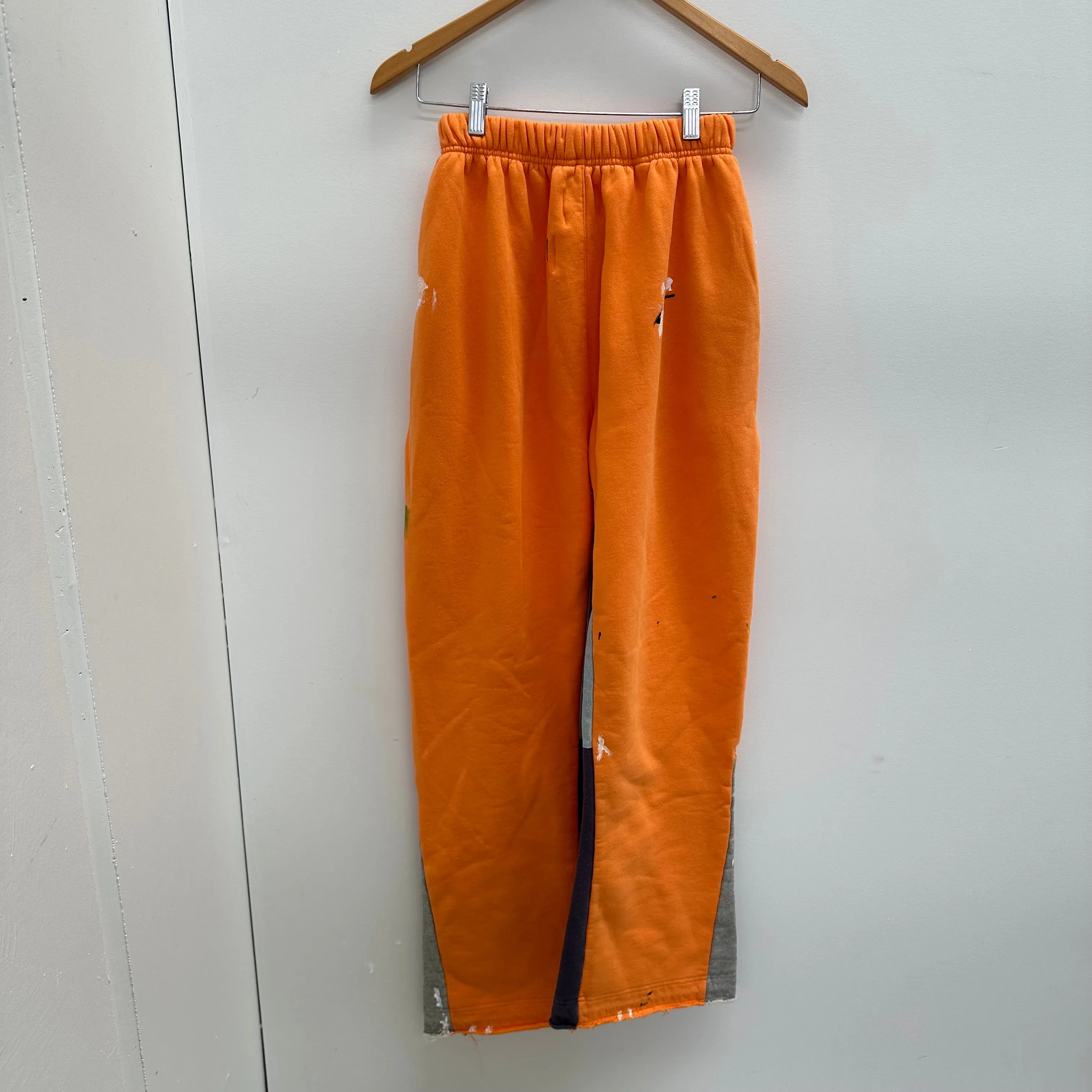 Gallery Dept. Orange Flare Sweatpants Size L